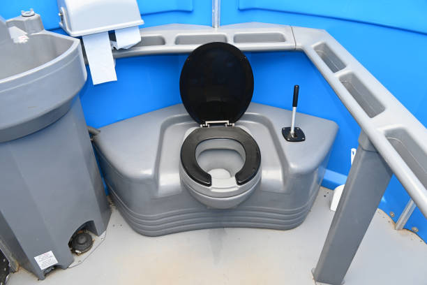 Best Luxury portable toilet rental  in Yates Center, KS